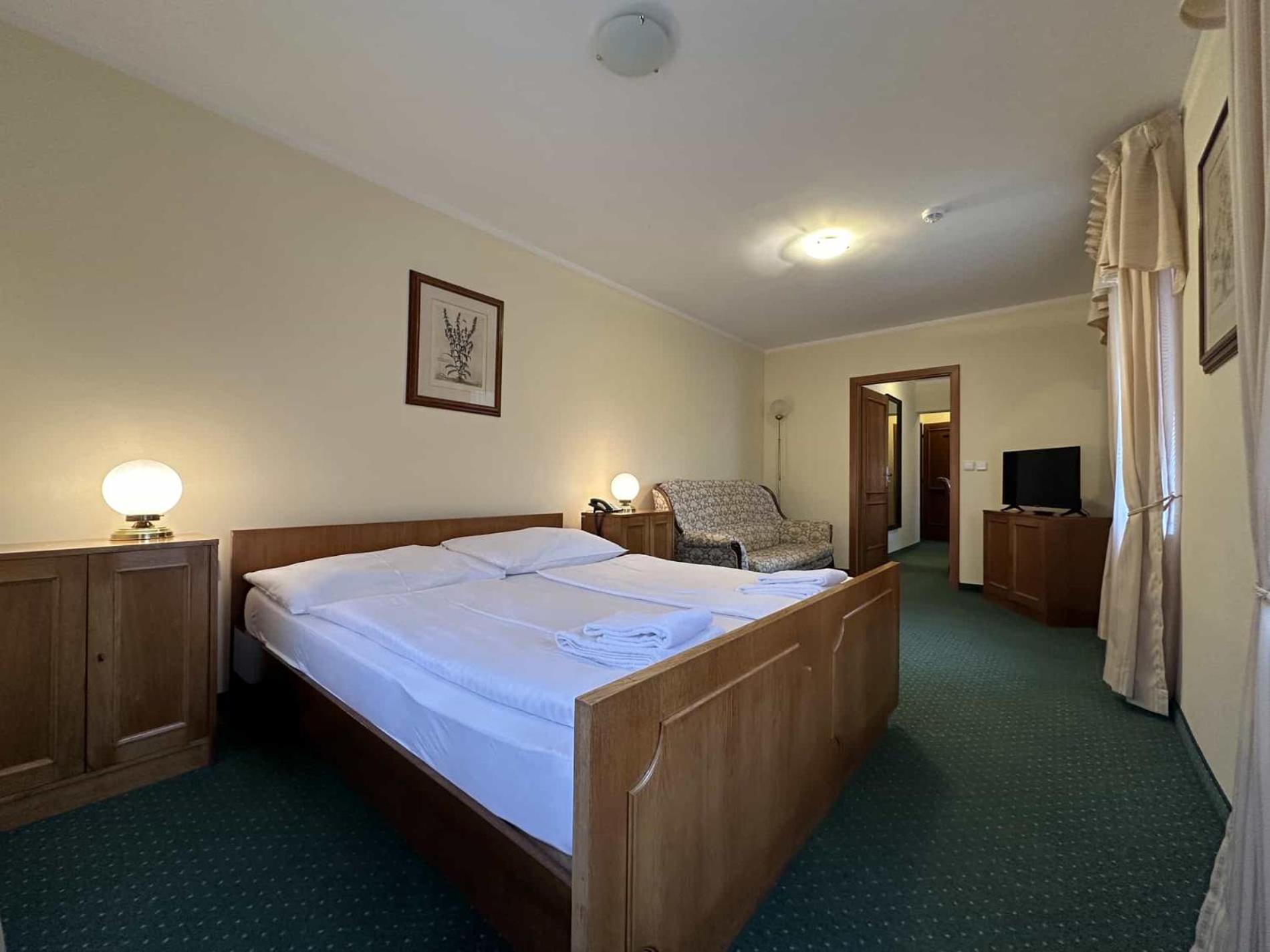 Hotel U Zamecku Cihelny カルロヴィ・ヴァリ エクステリア 写真