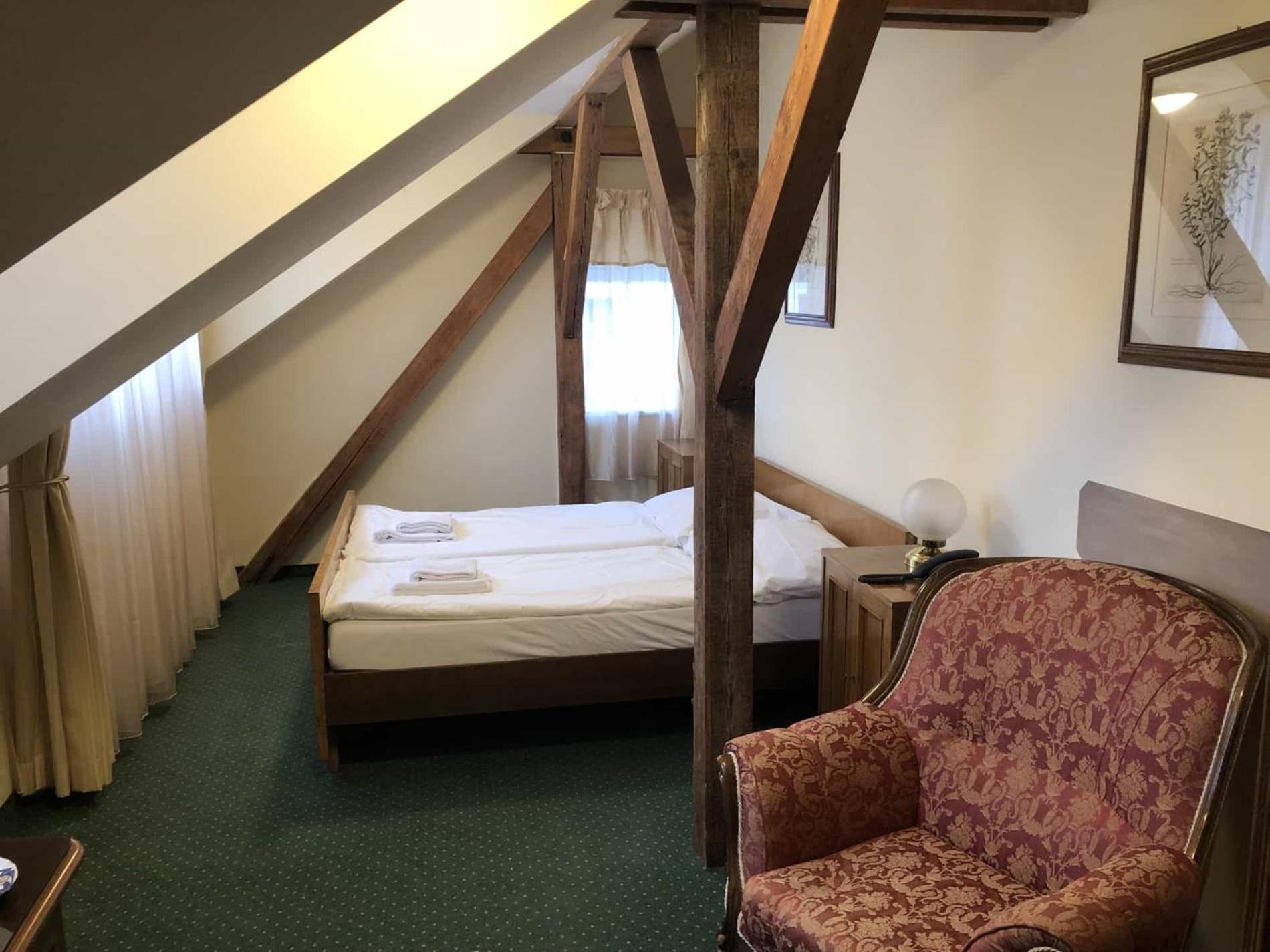 Hotel U Zamecku Cihelny カルロヴィ・ヴァリ エクステリア 写真