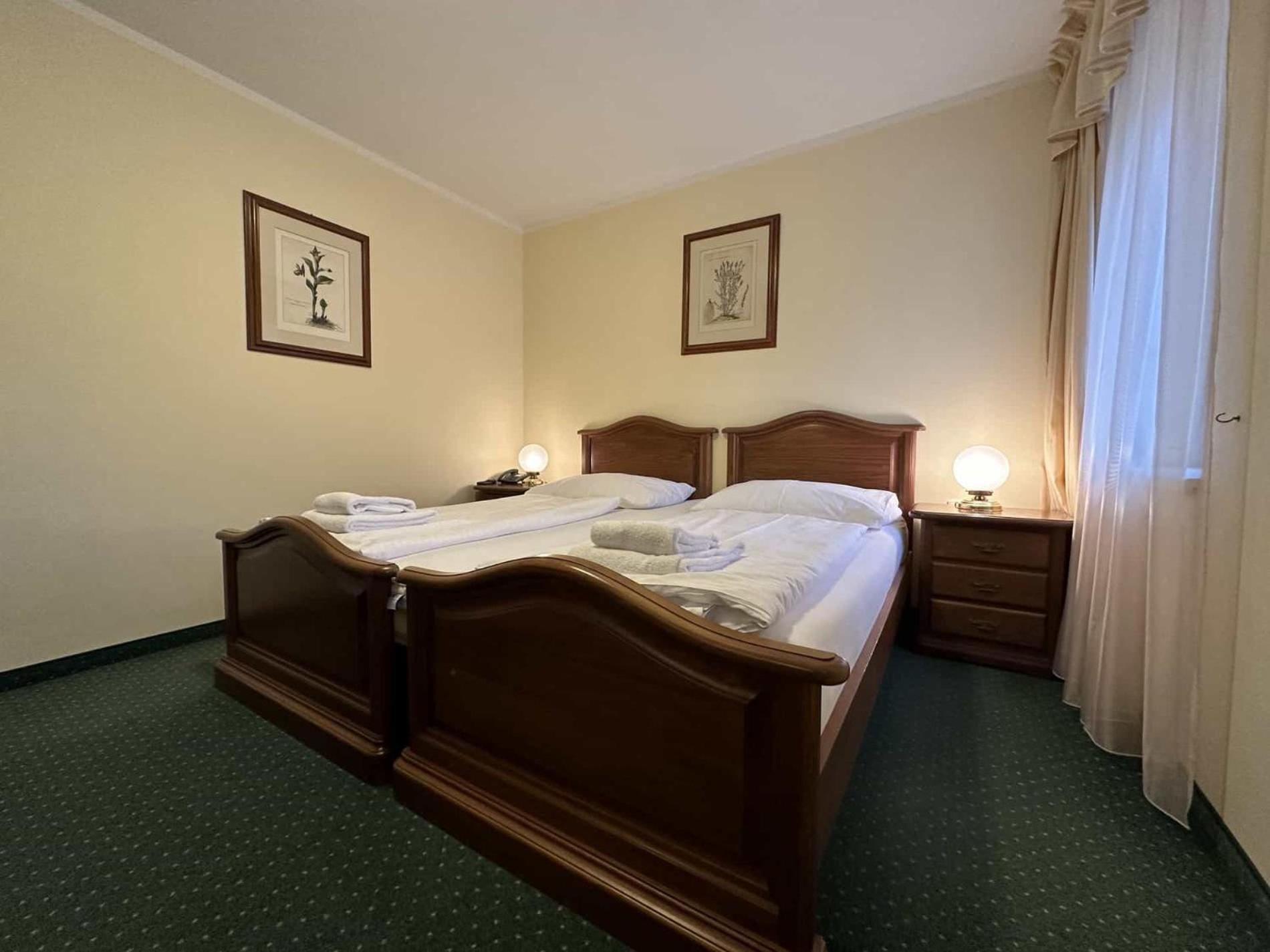 Hotel U Zamecku Cihelny カルロヴィ・ヴァリ エクステリア 写真