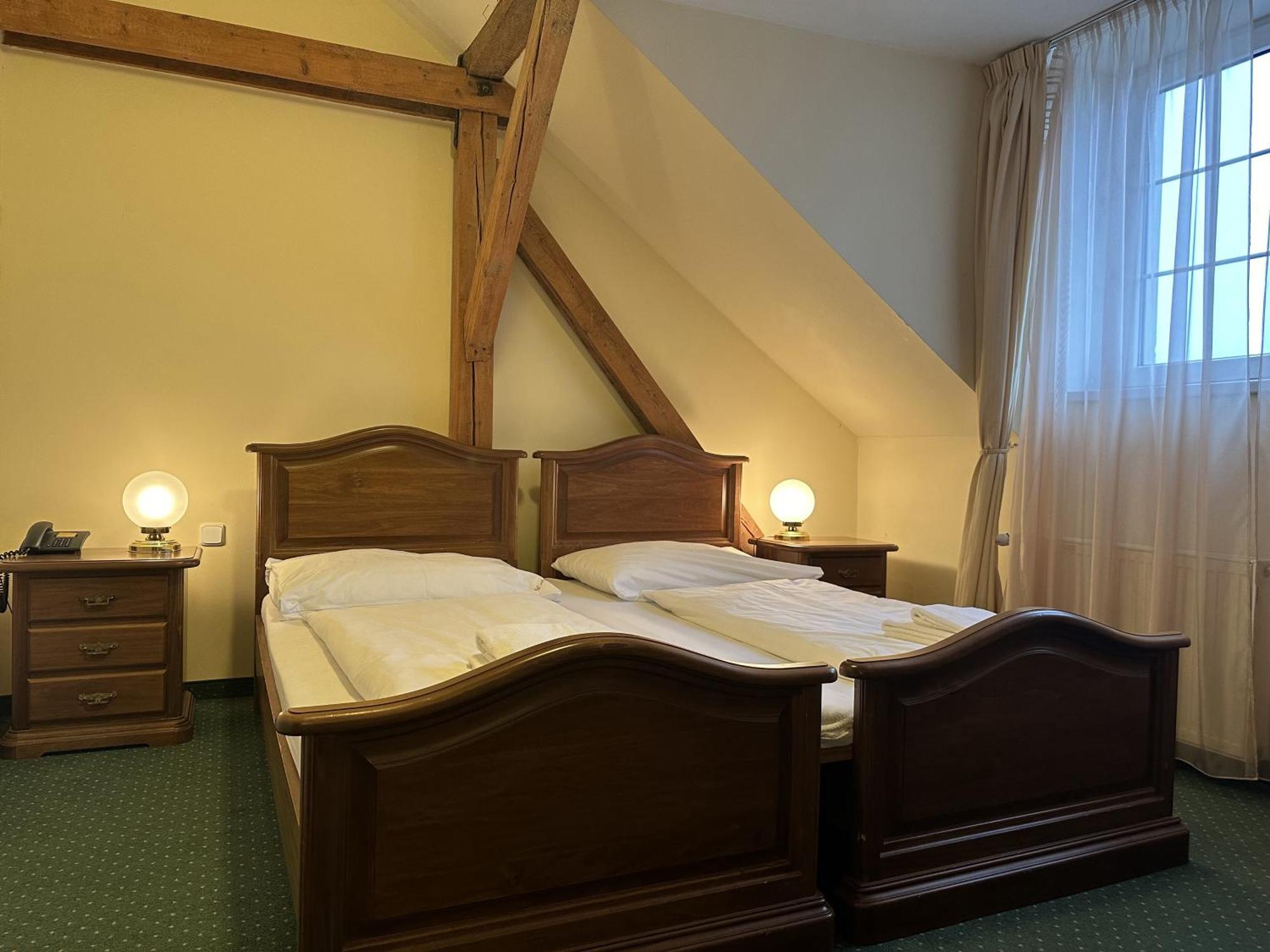 Hotel U Zamecku Cihelny カルロヴィ・ヴァリ エクステリア 写真